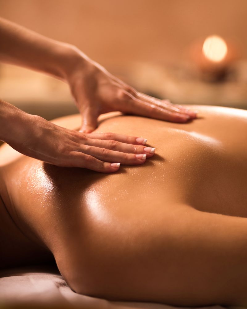 Back neck and shoulders massage 45 minutes in Llandudno at HUSH Therapies including hands and arms
