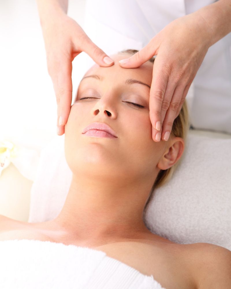 Pregnancy Restore and Glow treatment in Llandudno at HUSH Therapies combining back neck and shoulder massage with a facial adapted for pregnancy